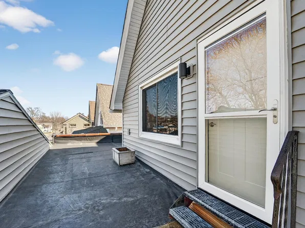 533 S Main St #1, West Bend, WI 53095