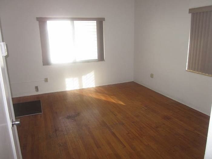 1st image of 1201 Pennsylvania Ave APT 4