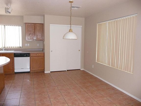 5th image of 2514 N 114th Ln