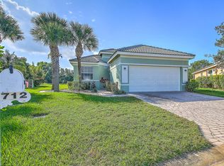 712 NW Stanford Ln, Port Saint Lucie, FL 34983
