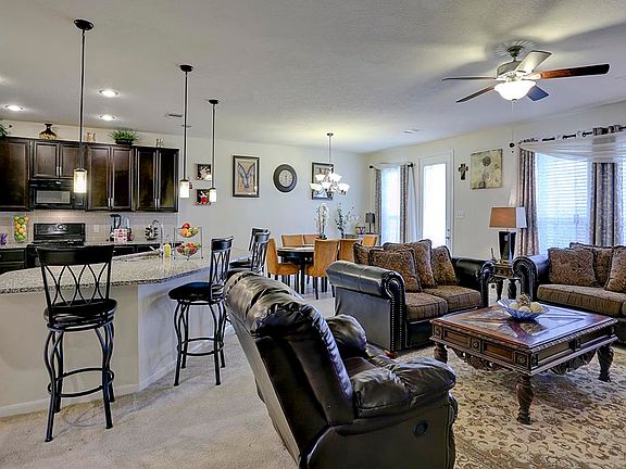 3rd image of 3711 Belmore Ln