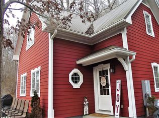 220 Choga Rdg, Whittier, NC 28789