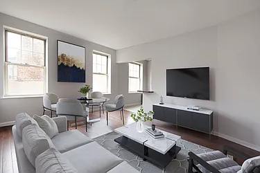 Rented by R New York