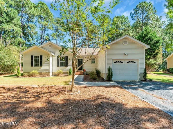 145 Laurel Oak Lane, Pinebluff, NC 28373