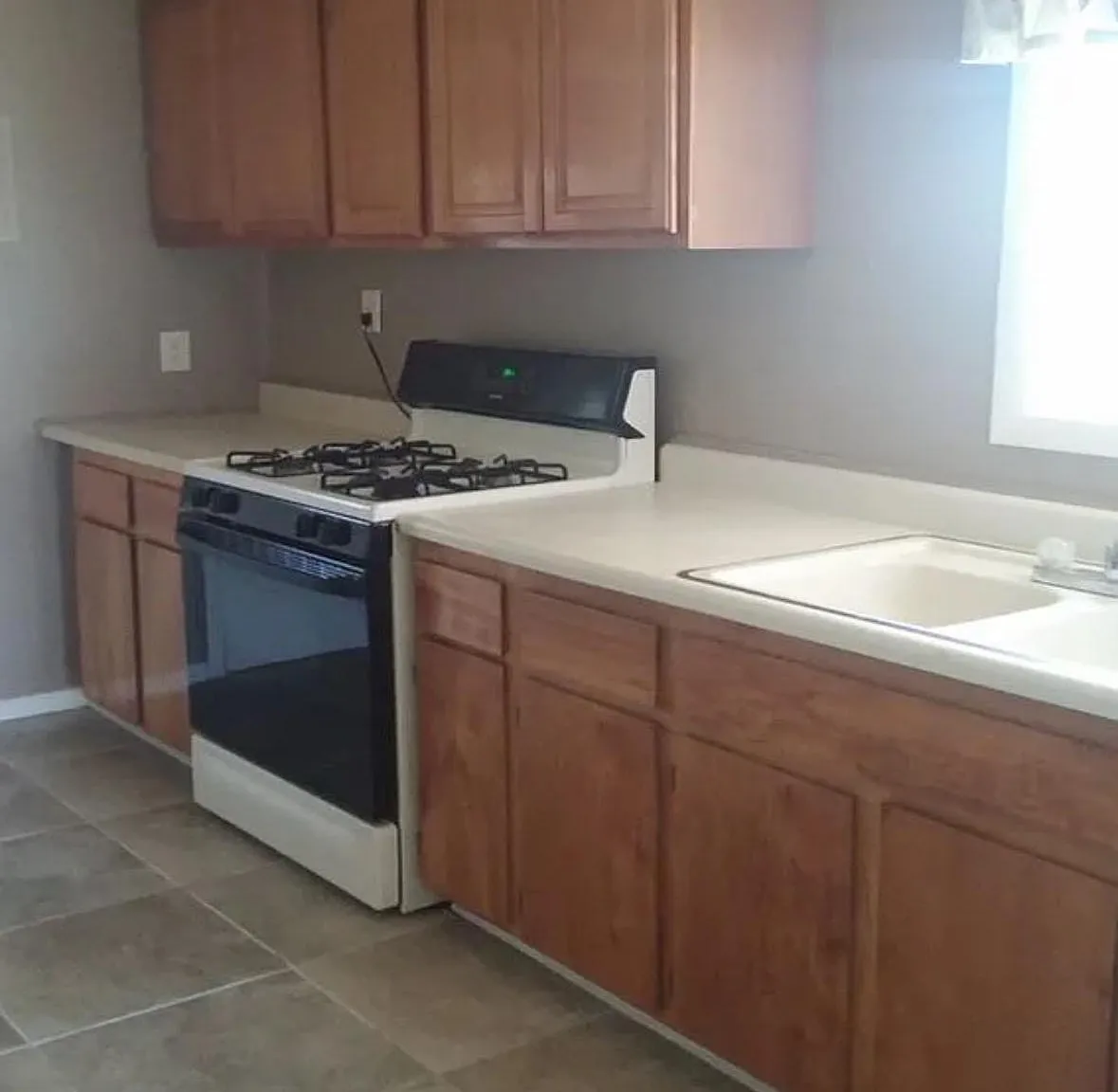 2 bed, 800 sqft, $1,350 — Photo 3