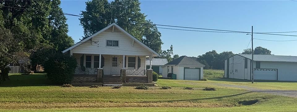 1st image of 4701 Main St