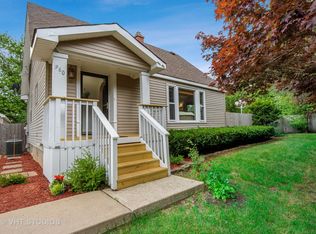 960 Rogers Rd, Gurnee, IL 60031