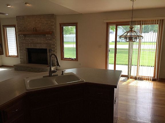 5th image of 516 Glenn Dr