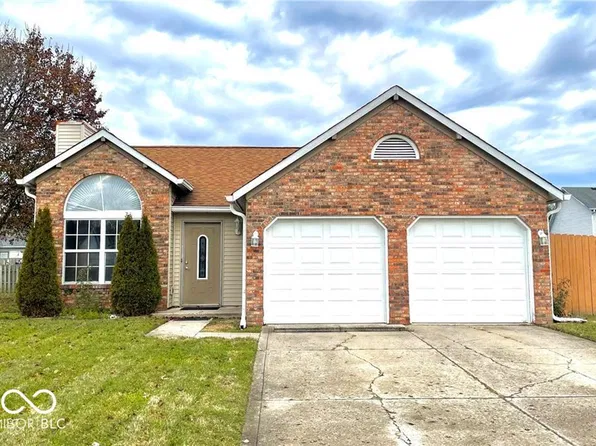 180 Suncrest Dr, Greenwood, IN 46143