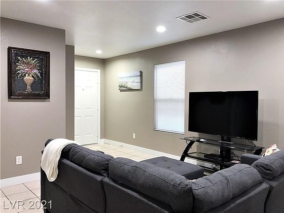 3rd image of 5544 Donaldson Ct