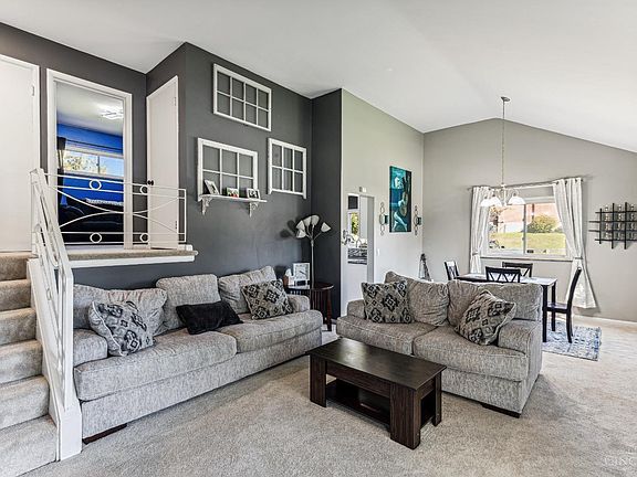 5th image of 3435 Moonridge Dr