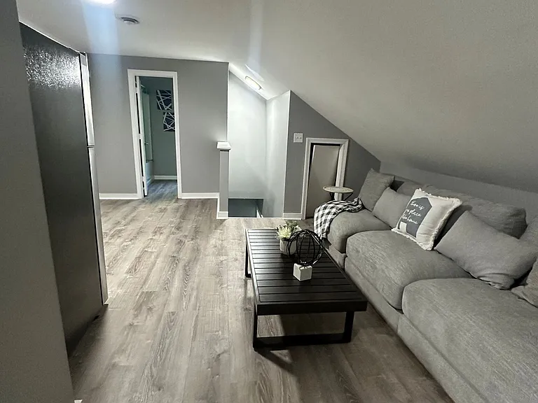 189 Putnam St — Photo 16