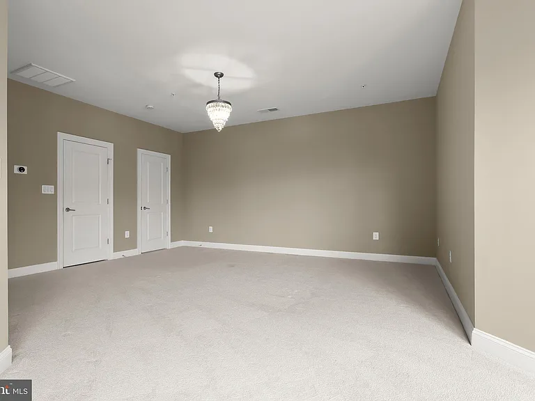 11426 Ellington St — Photo 31