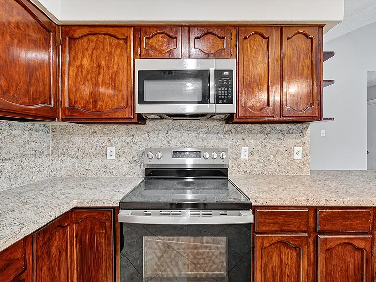 19610 San Gabriel Dr — Photo 10