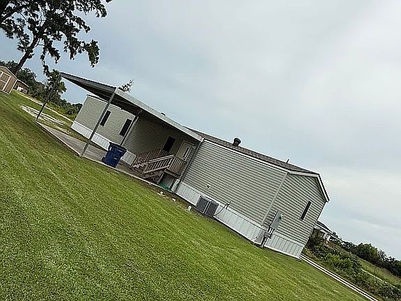 2nd image of 1156 Jagneauxville Rd