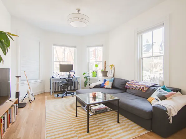 12 Leonard Ave #A, Cambridge, MA 02139