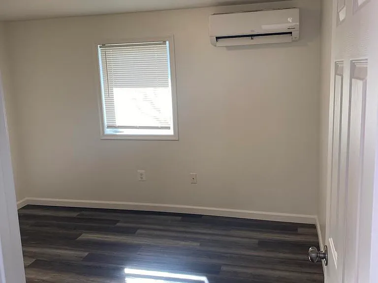 120 W 4th Ave #1 — Photo 10