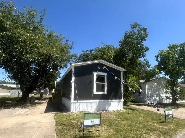 25 Colonial Dr, Hutchins, TX 75141