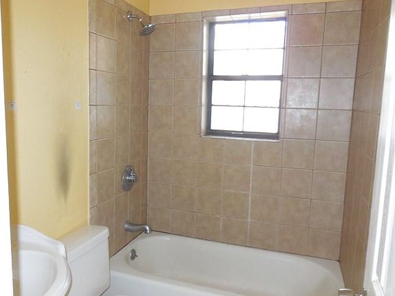 5th image of 2405 Kingbird Dr