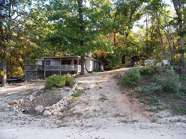 2nd image of 4 S Oak St