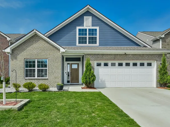 5466 Maywood Dr, Whitestown, IN 46075