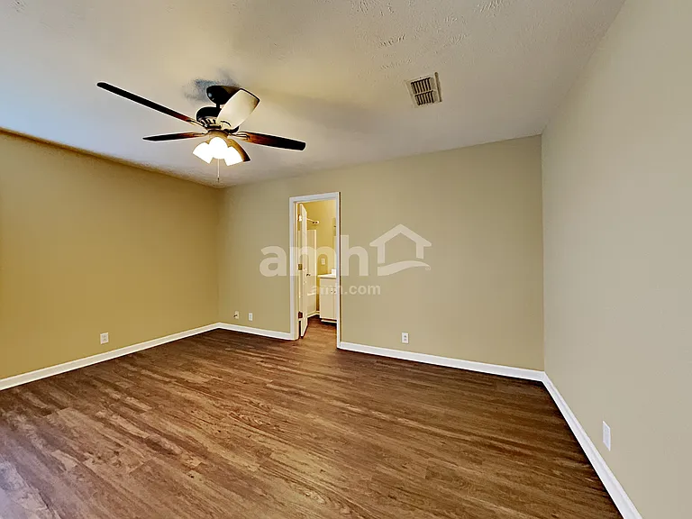 1801 Antebellum Dr — Photo 10