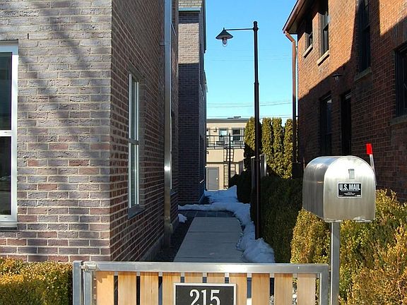 5th image of 215 N 5th Ave