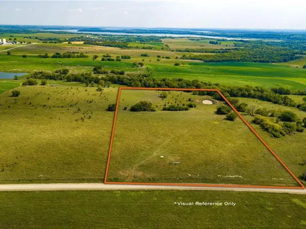 1200B E 100th Rd, Berryton, KS 66409