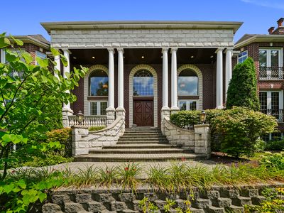 (Undisclosed Address), Palos Park, IL, 60464