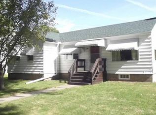 310 S Washington St, Houston, MN 55943