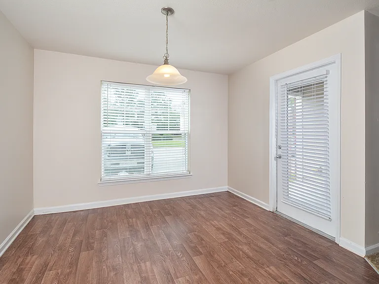 Cardinal Pointe at The Highlands — Photo 10