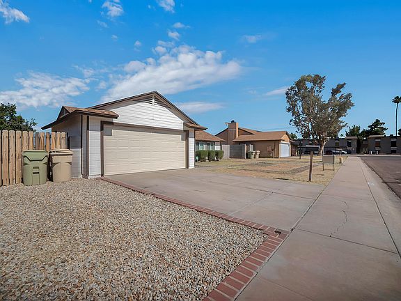 3rd image of 8234 N 59th Dr