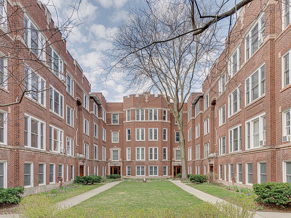 1st image of 5462 S Woodlawn Ave APT 2W
