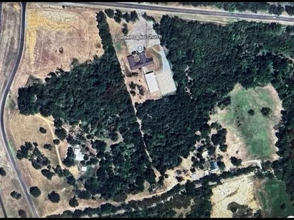 164 High Way, Buffalo, TX 75831