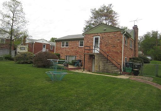 3rd image of 707 Randolph St