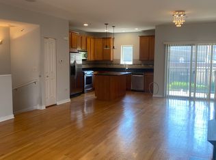 2323 S Wabash Ave APT 3, Chicago, IL 60616
