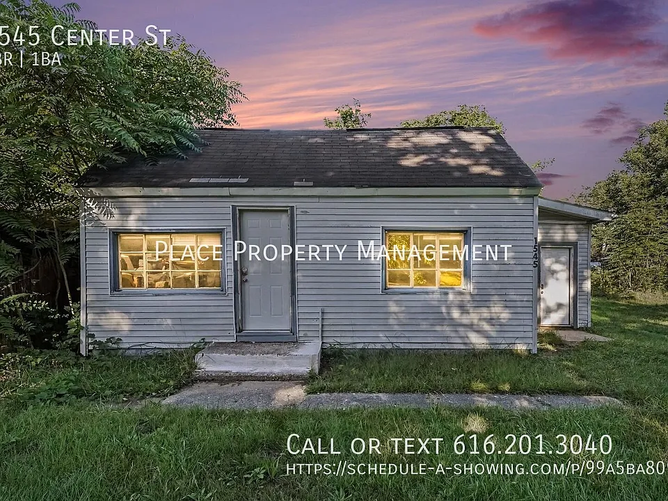 1545 Center St