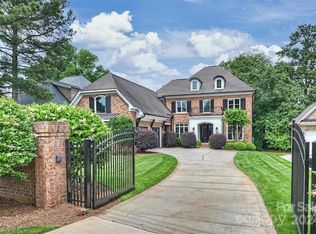 6128 Sharon Rd, Charlotte, NC 28210