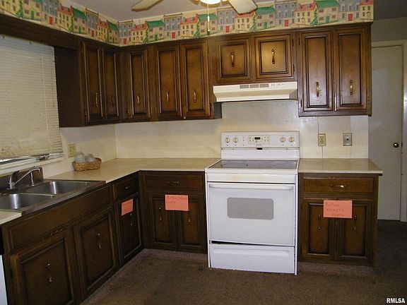 4th image of 511 E Poplar St