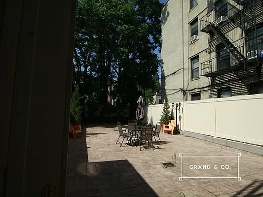 Rented by Grand & Co. | media 20