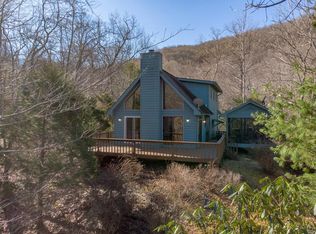 1055 Wallalieu Rd, Otto, NC 28763
