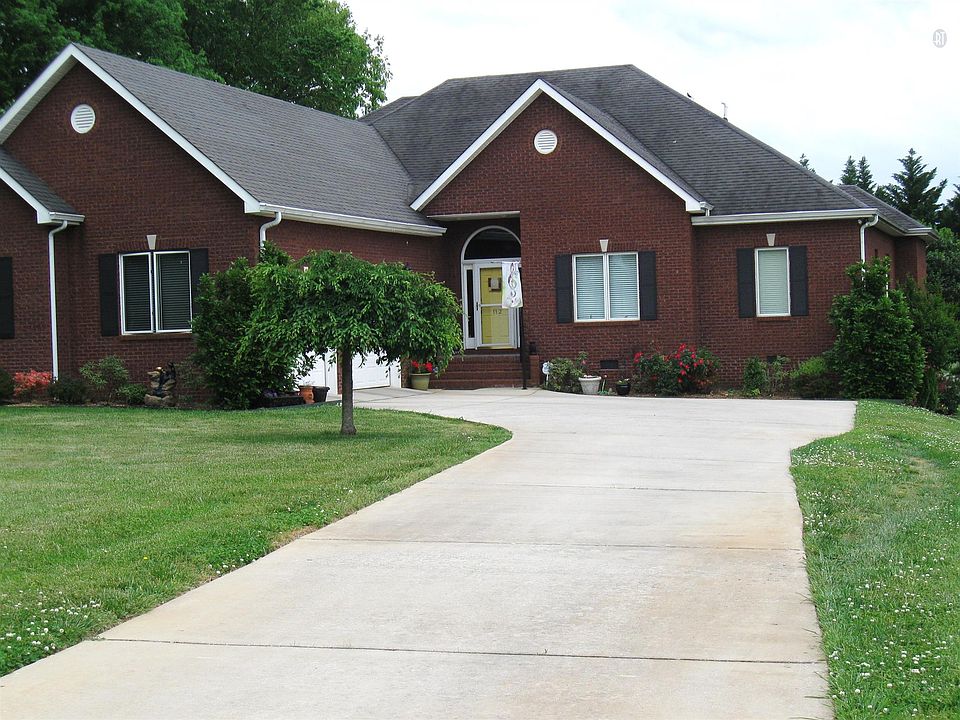 1st image of 112 Sugar Leaf Cir