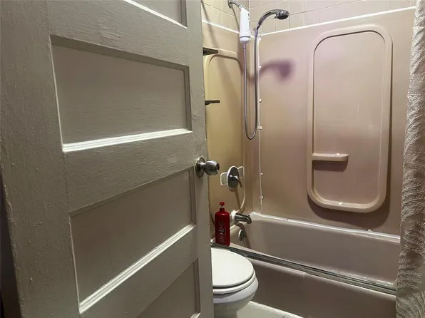 95-20 41st Avenue image 7 of 9