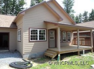 19 Sapling Ln, Waynesville, NC 28786