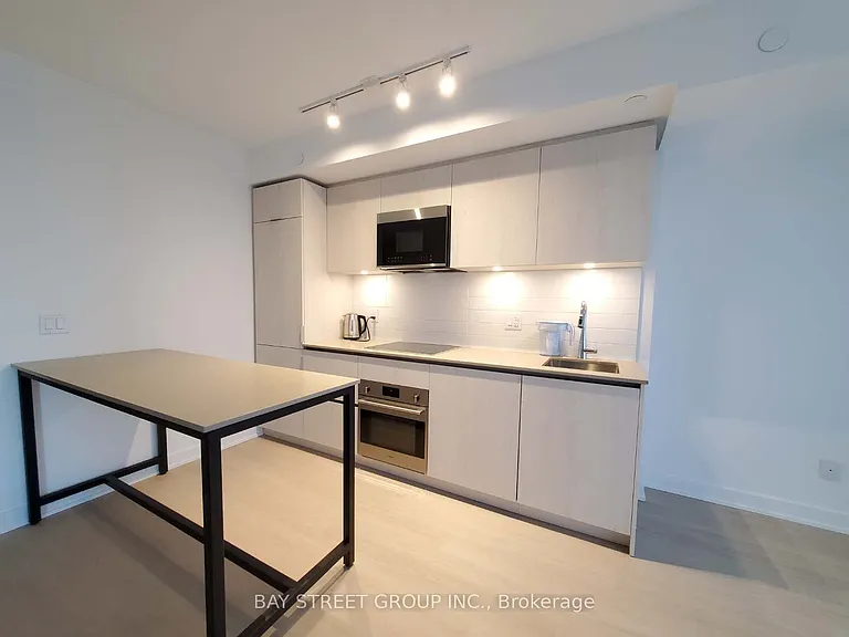 47 Mutual St #2706 — Photo 6