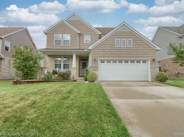 8063 Herald Dr, Westland, MI 48185