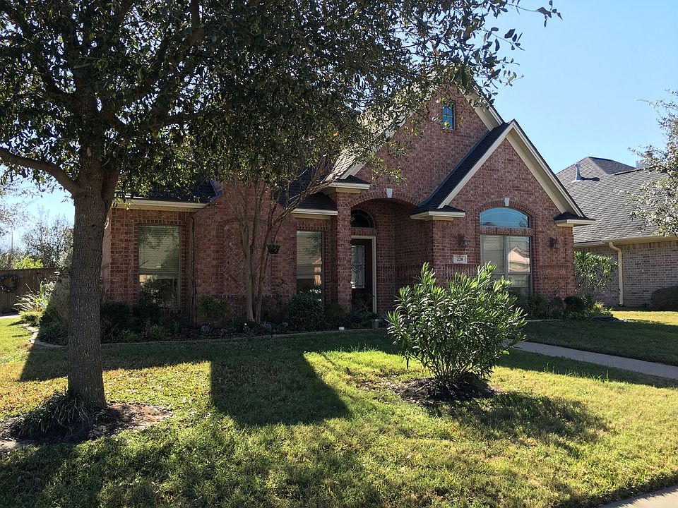 1st image of 220 Meir Ln