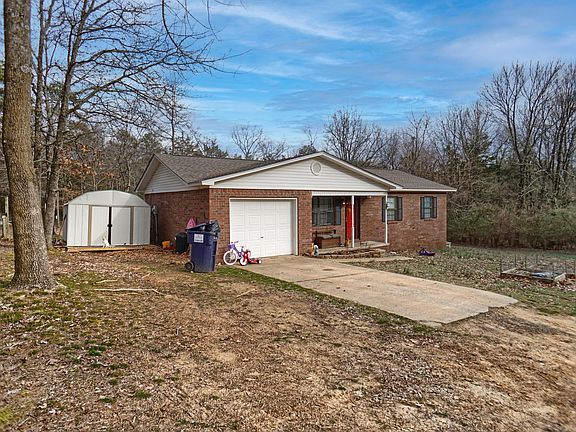 3rd image of 435 Rolling Green Dr