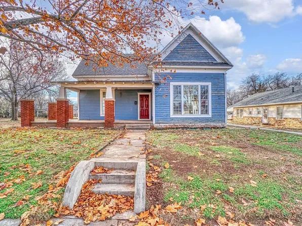 332 W Jefferson St, Mangum, OK 73554