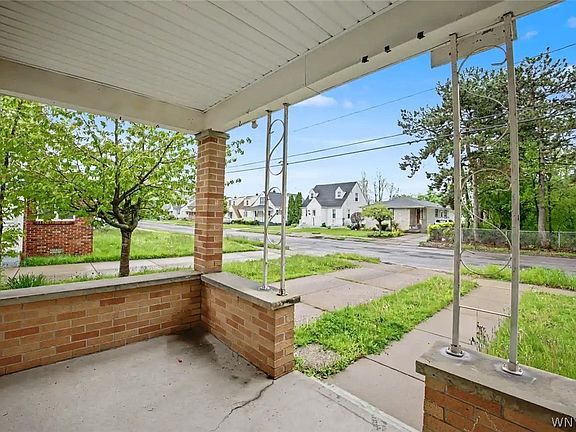 5th image of 3520 Chapin Ave